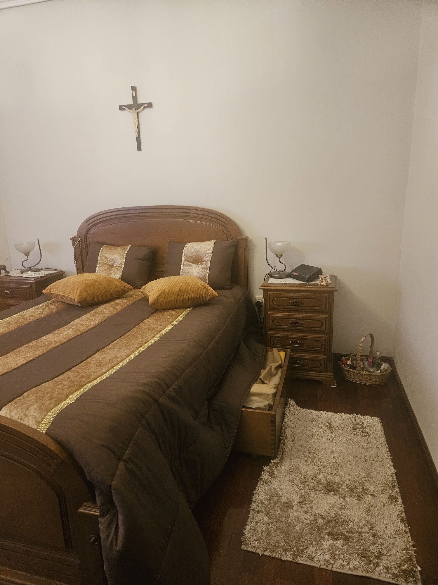 Quarto de casal em cerejeira