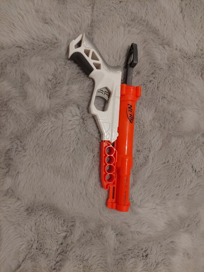 Nerf doubledown.20 strzałek