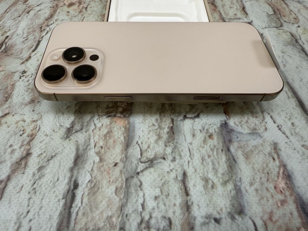 New Iphone 16 Pro Max 256gb neverlock Global Desert Titanium 1250$