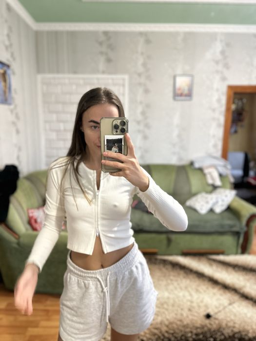 Кофта ,блуза на замку