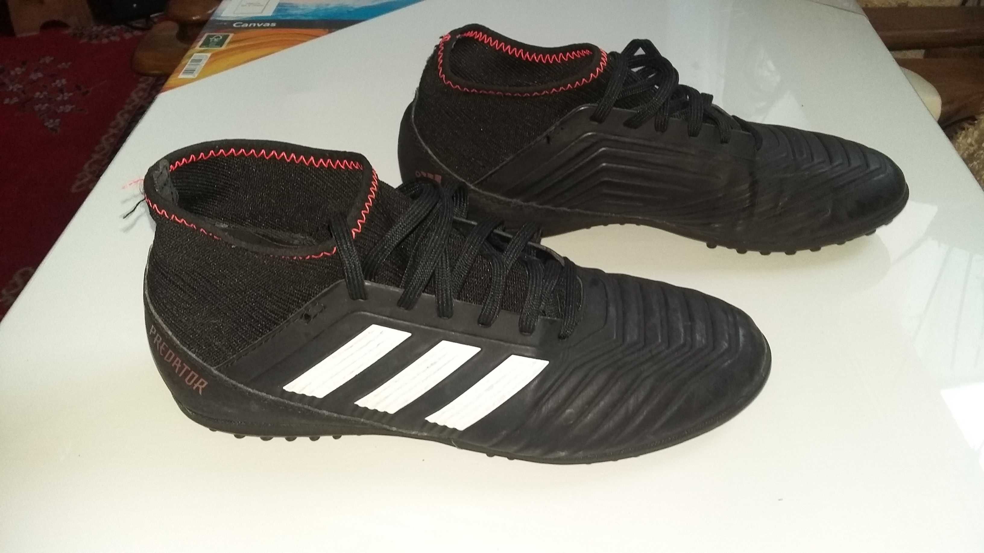 buty do piłki nożnej, turfy, Adidas Predator EU 38 2/3,