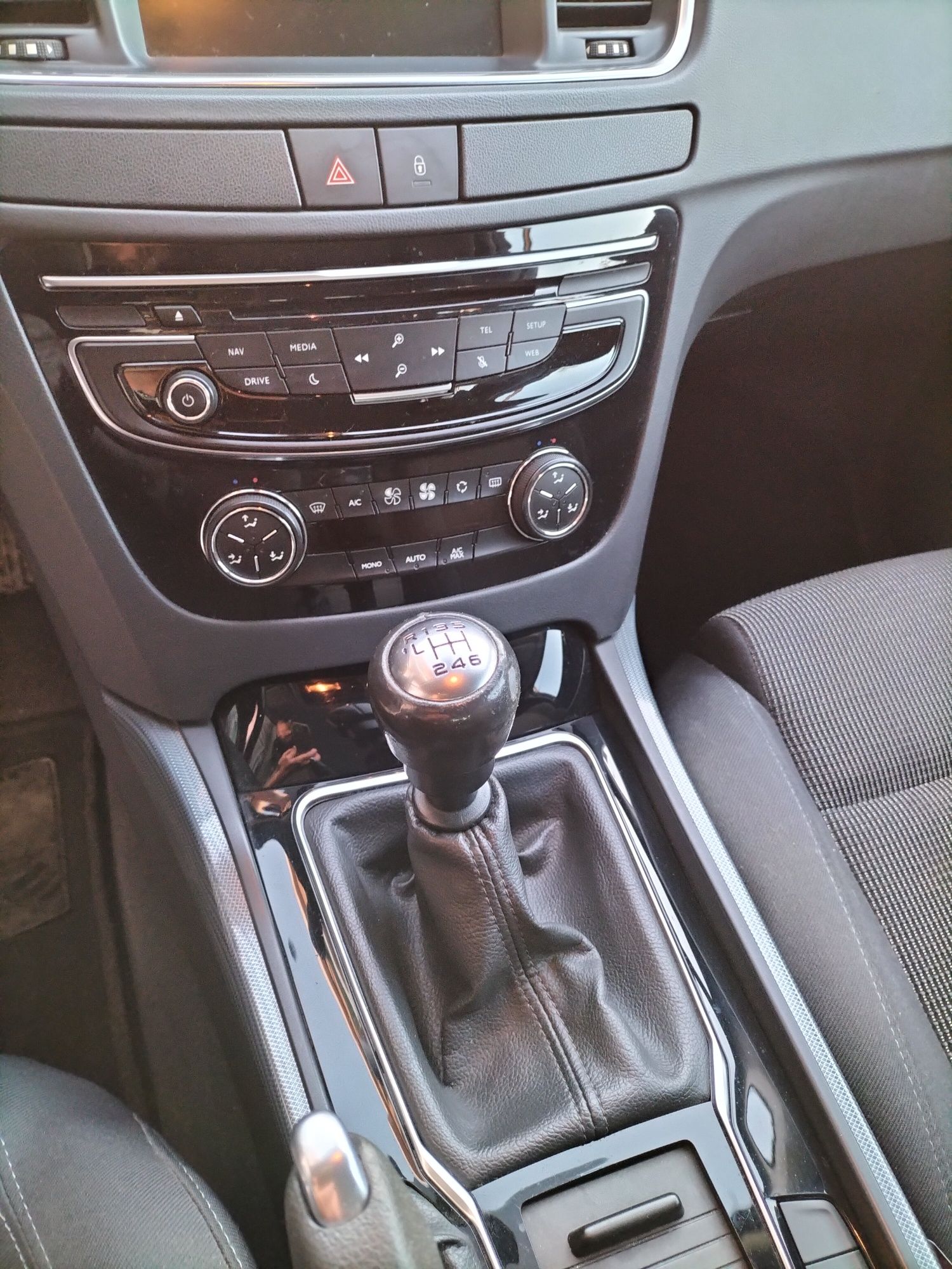 Peugeot carrinha 508