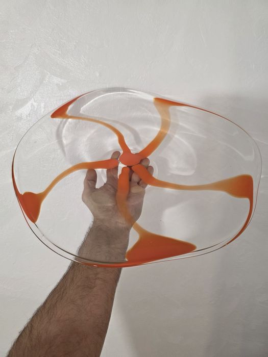 Продам блюдо, на Хелловін!!! d 44-46, масивне скляне, візерунок влитий