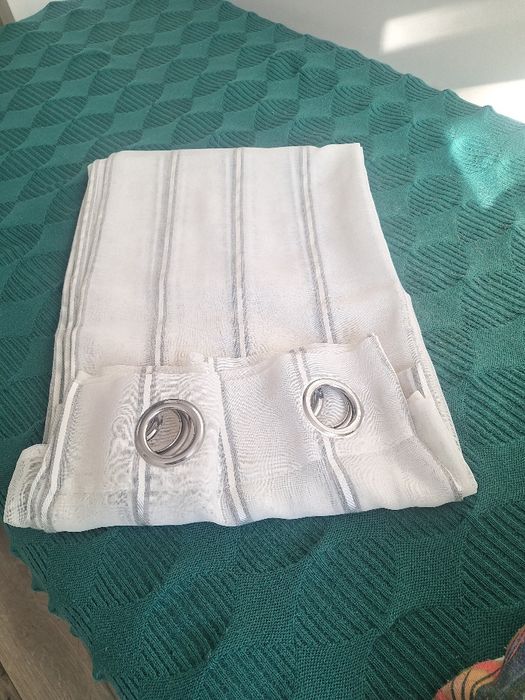 Firany zasłony białe szare srebrne eleganckie prążek