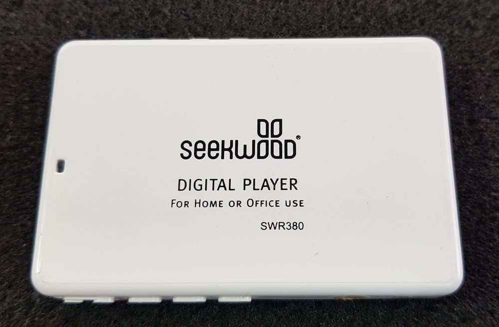 Плеер Seekwood SWR380