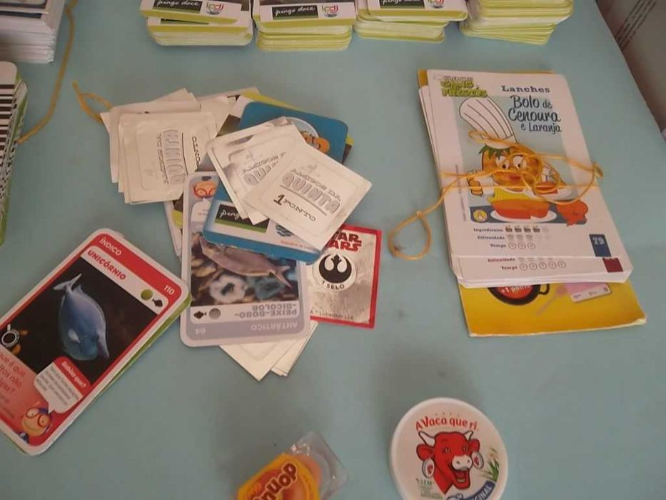 Grande lote de 200 cartas colecionáveis