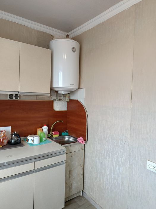 Продам 1 квартиру,  косметичний ремонт, вул.6Грудня 135