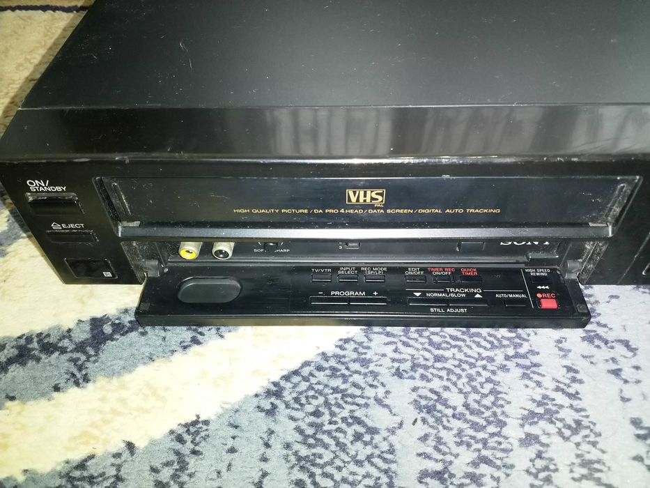 Відеомагнітофон VHS Sony