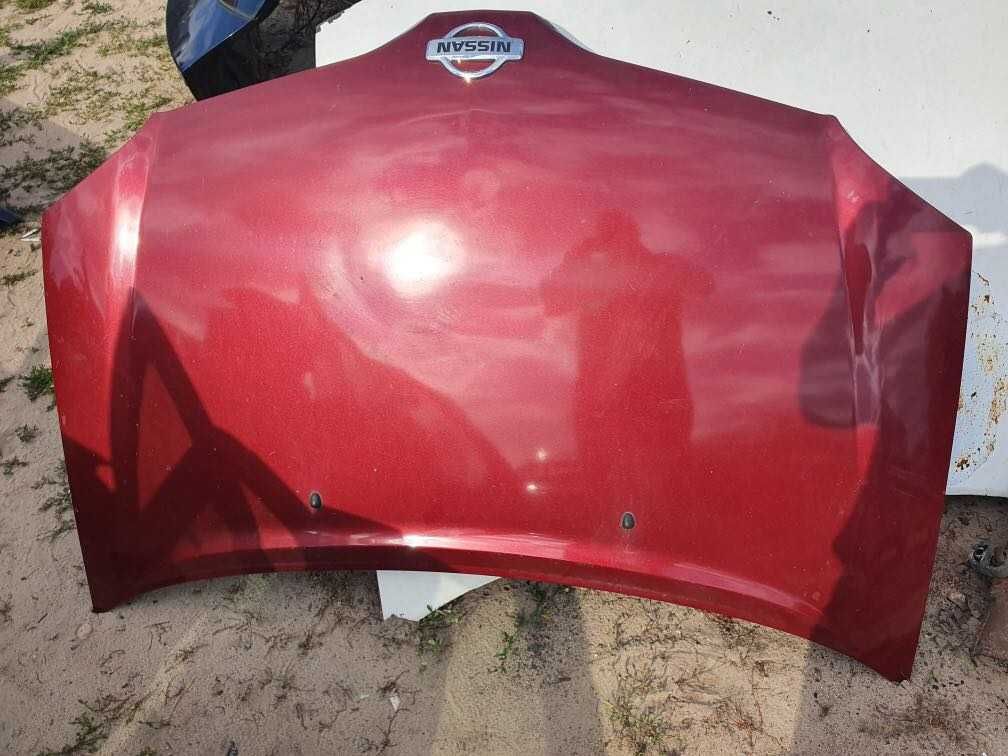 Nissan Almera Tino kolor wiśniowy metalik przeznaczony na części