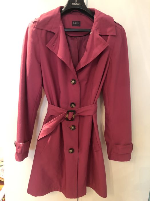 Жіноче легеньке пальто