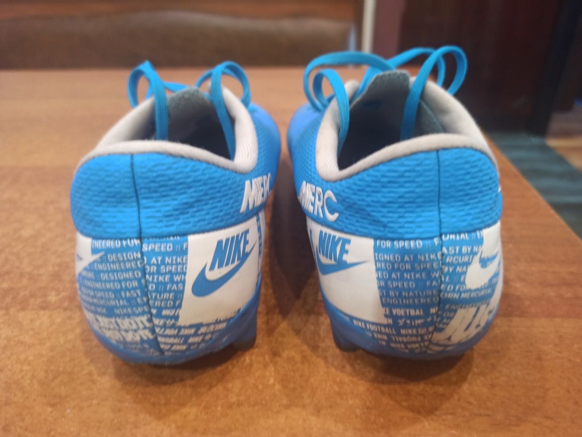 Продам підліткові бутси nike, розмір 38