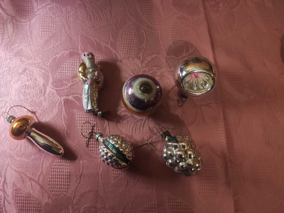 Игрушки новогодние старинные.