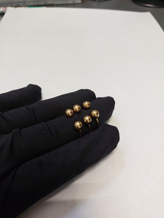 Золотое фаланговое кольцо GUZEMA с шариками