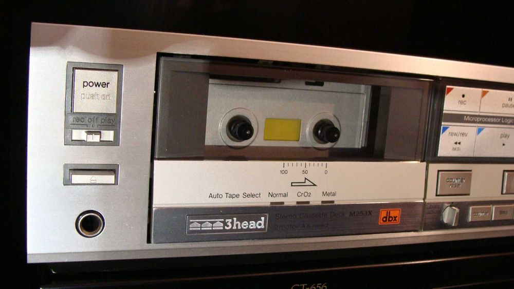 Продам магнитофон Technics RS-M253X