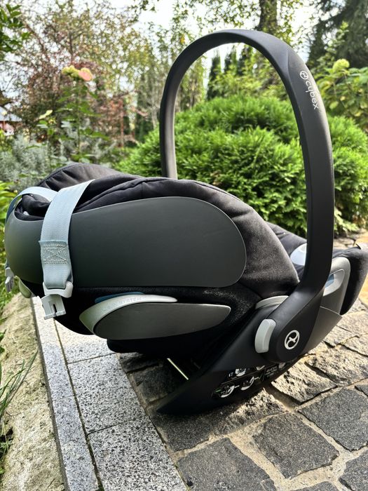 Автокрісло cybex z i -size  поштою  по передоплаті