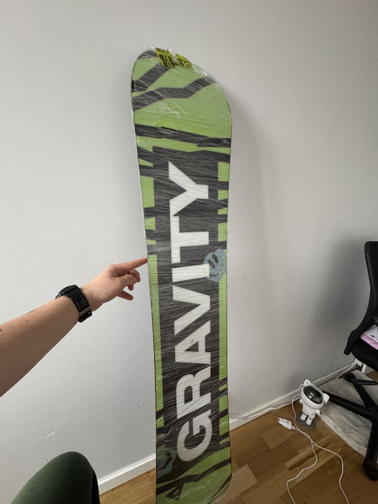 Nowa Deska Snowboardowa GRAVITY MADBALL 159 cm