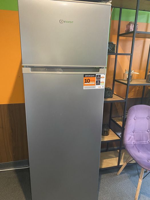 Продам холодильник новий