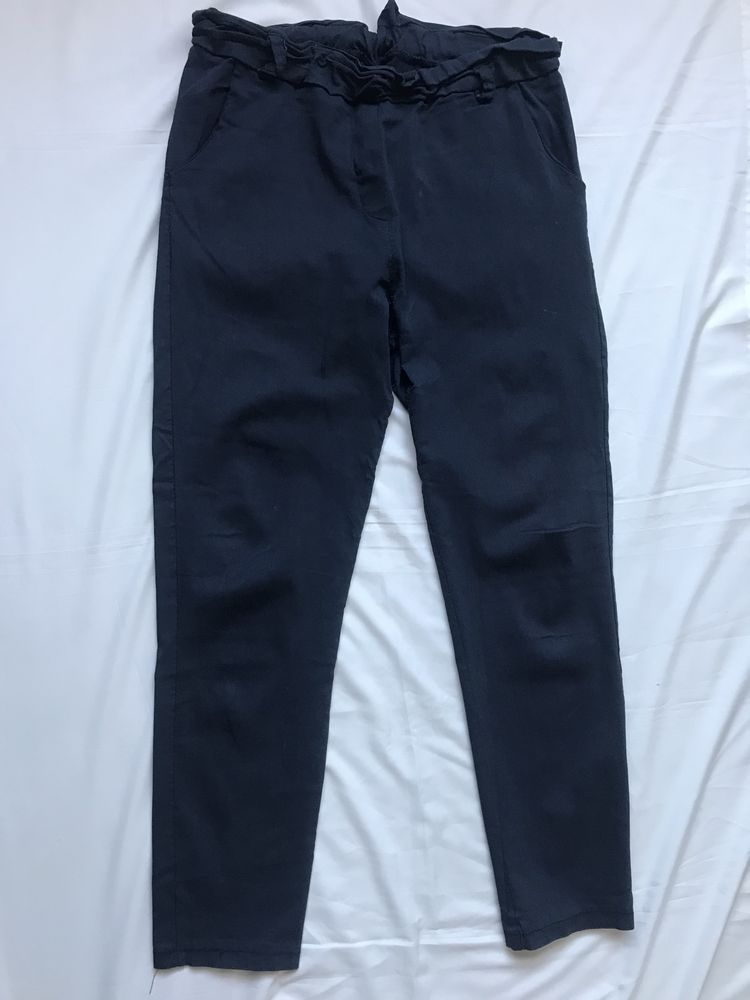 Czarne spodnie gumy r.XL Promo moda