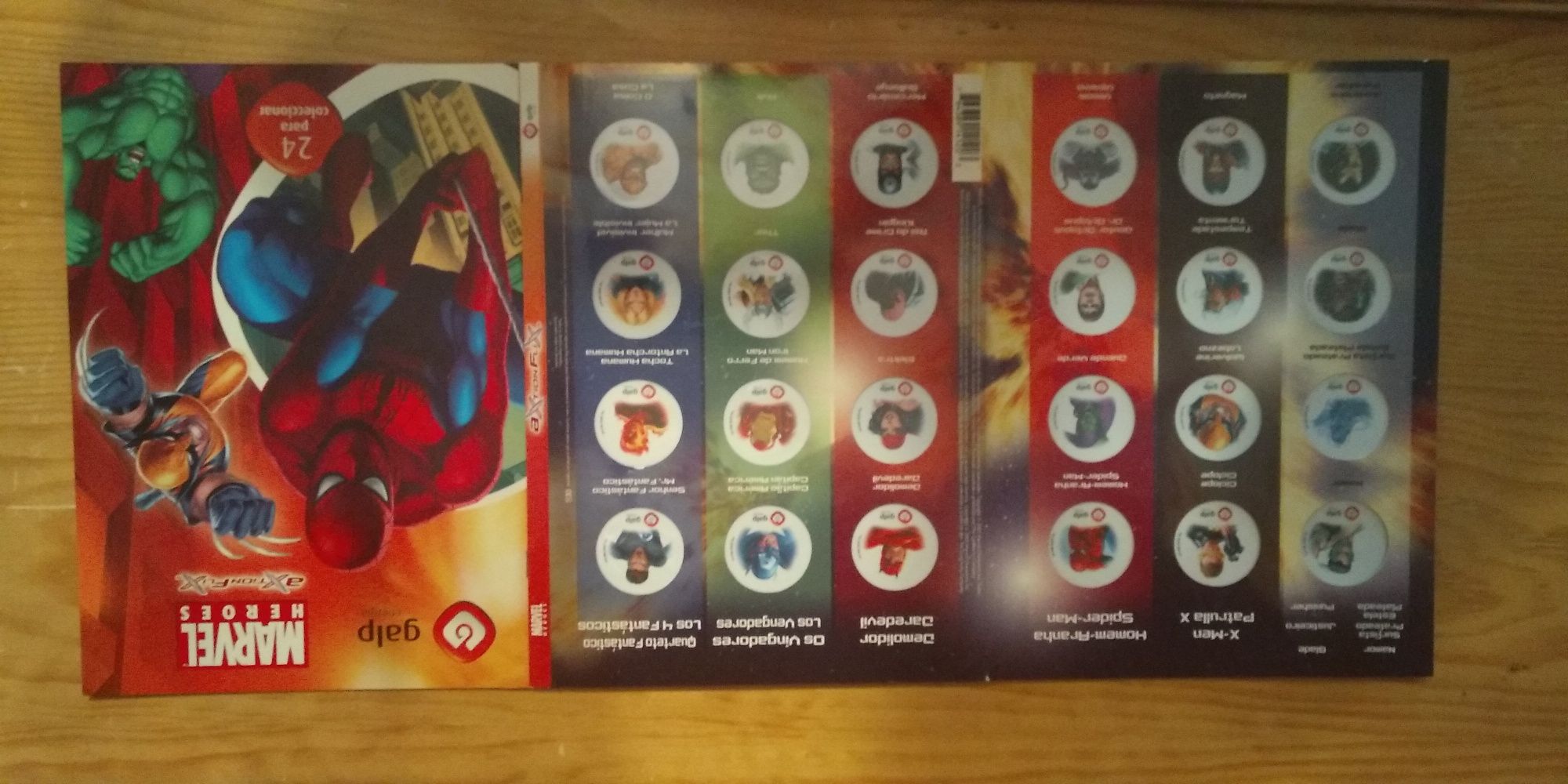 Caderneta de super-herois da Marvel