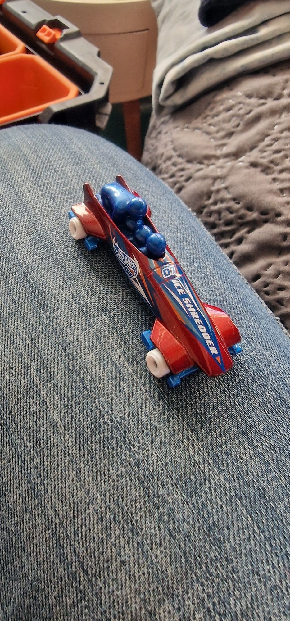 Hot wheels bobslej.