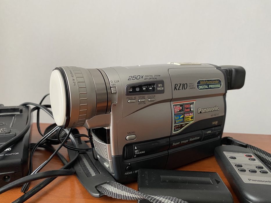 Камера Panasonic NV-RZ10