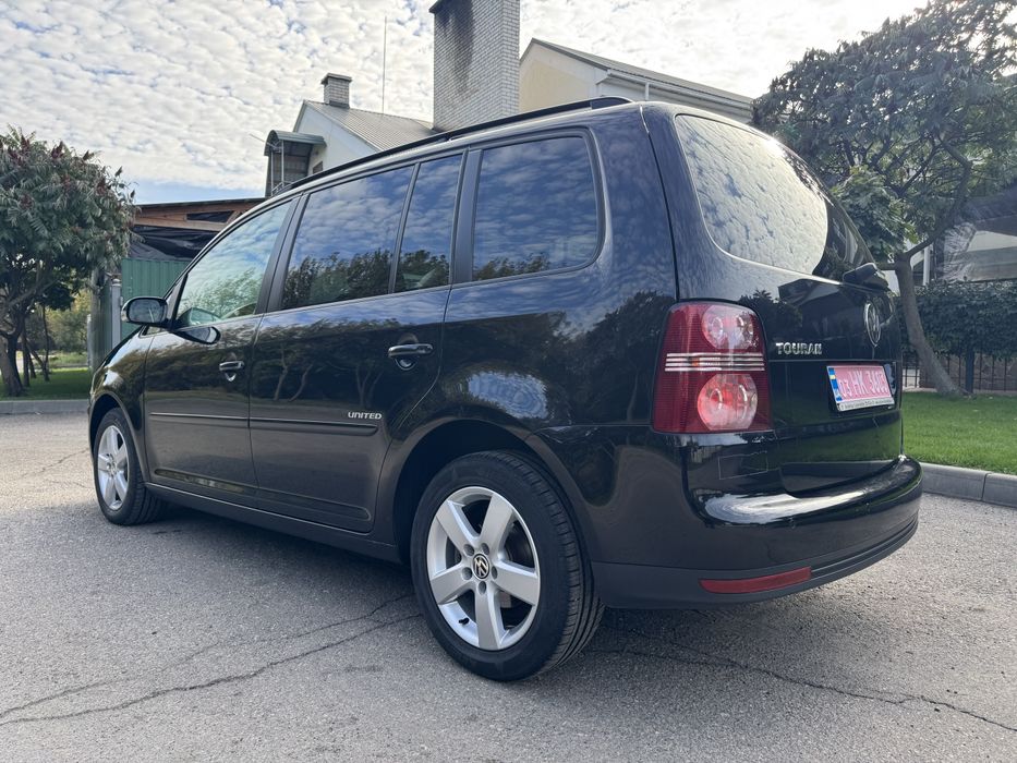 Volkswagen Touran 2009 р. 1,6mpi