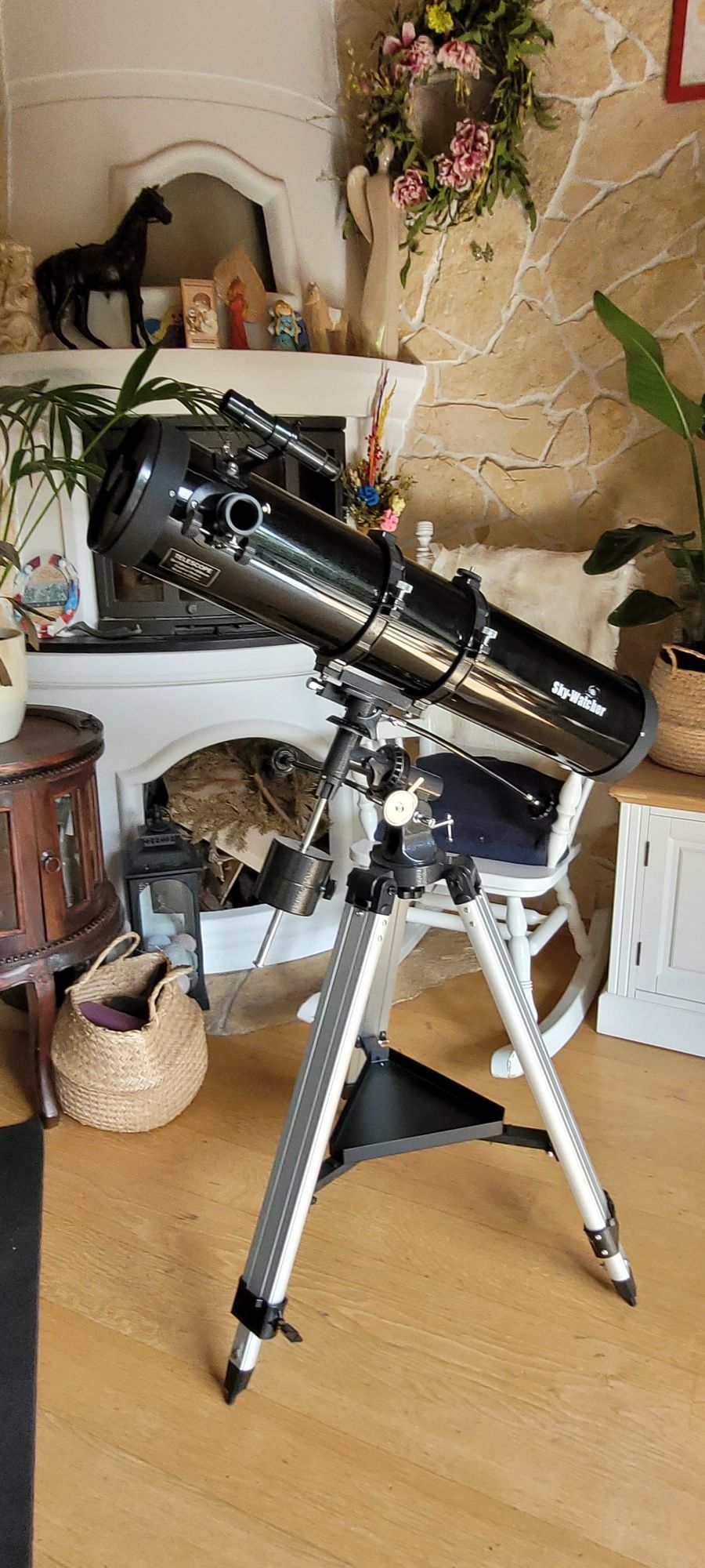 Teleskop Sky-Watcher BK 1309 EQ2 130/900


Delta Optical. Jak nowy