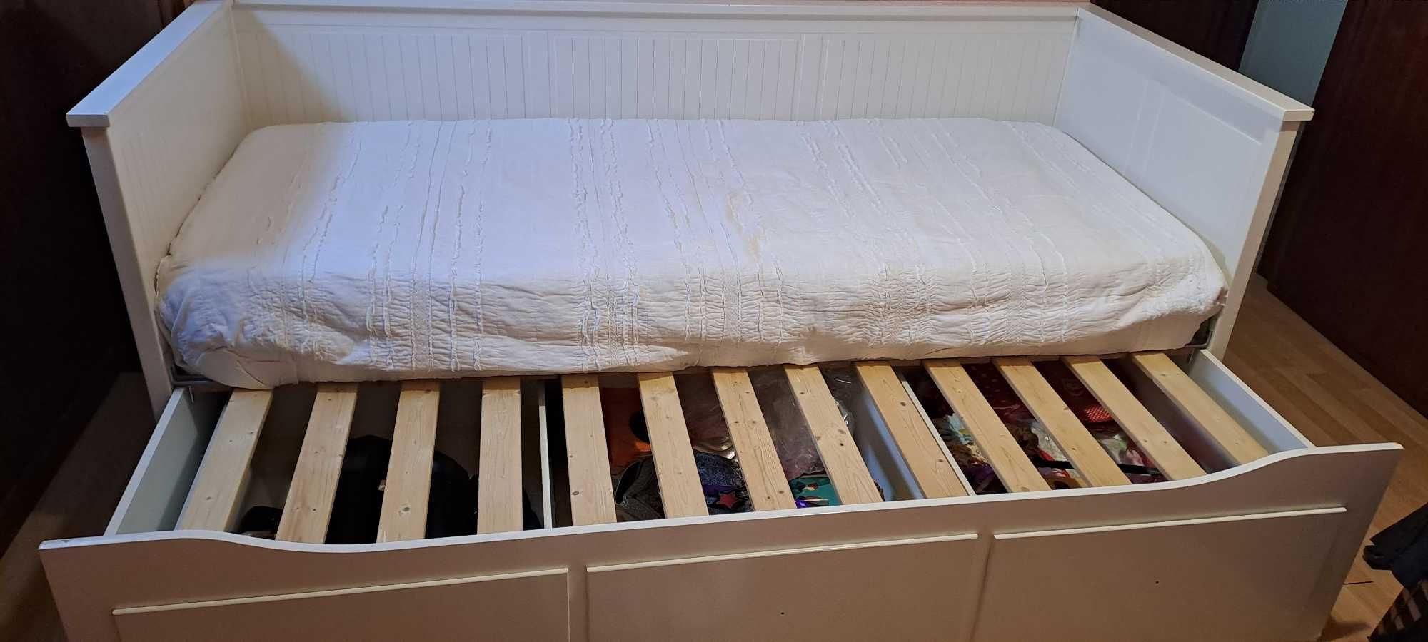Cama dupla com 1 Colchao