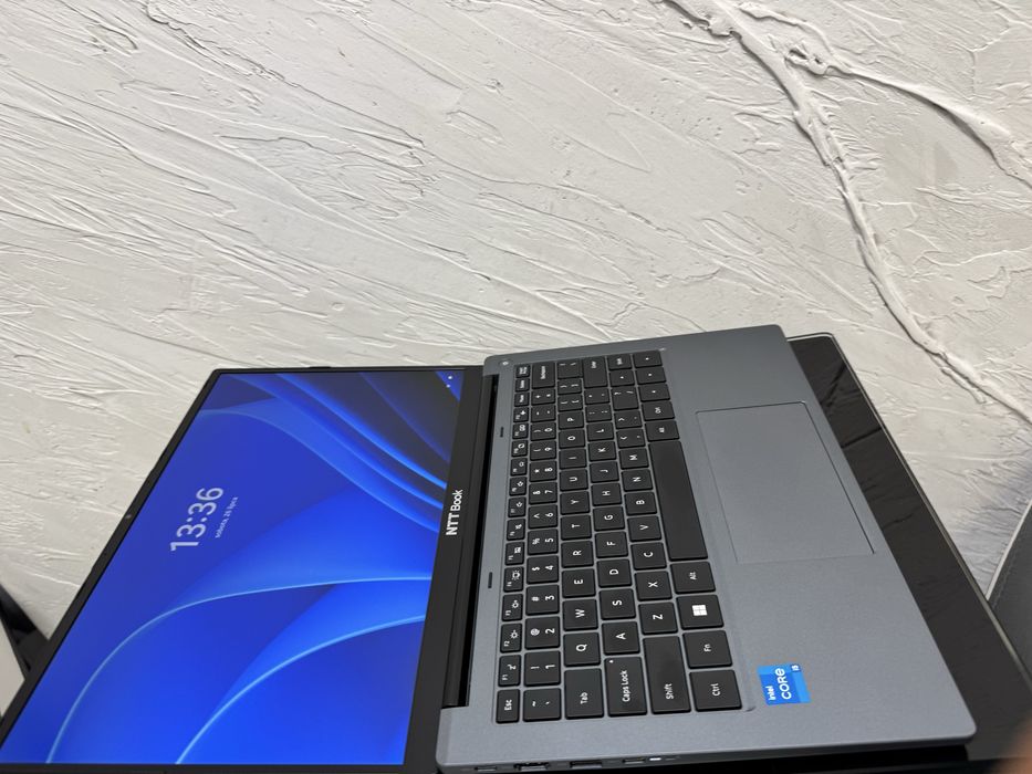 Laptop NTT Book i5-1235U 16GB 1TB tylko 170h pracy zero śladów użytkow
