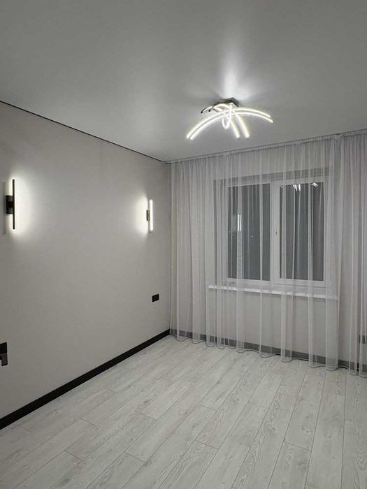 Продам котедж з ремонтом. Всі міські комунікації