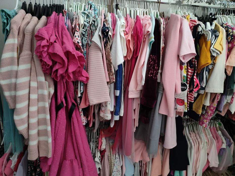 Ubrania odzież po likwidacji dla dzieci i niemowląt