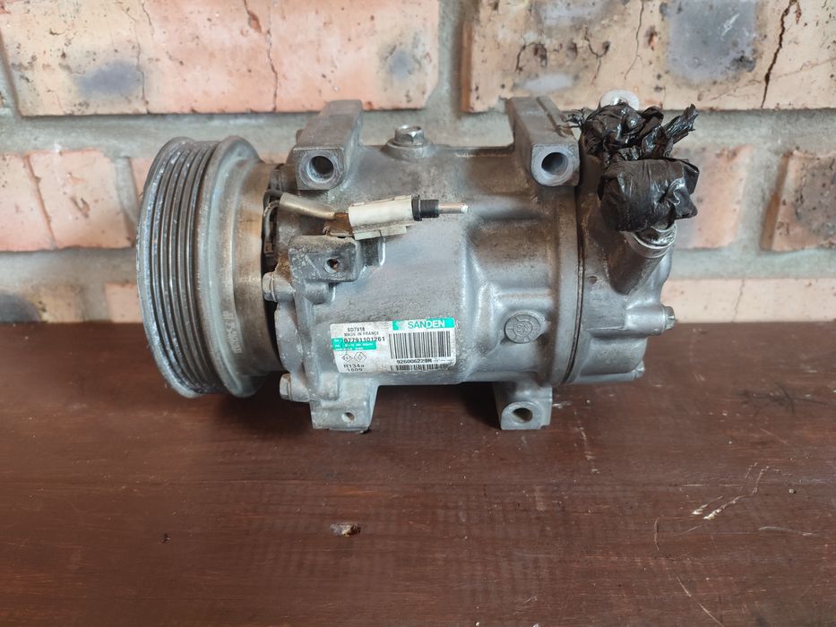 Компресор кондиціонера компрессор 926006229R Dacia Duster дастер дусте