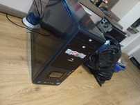 Obudowa pc z wyswietlaczem