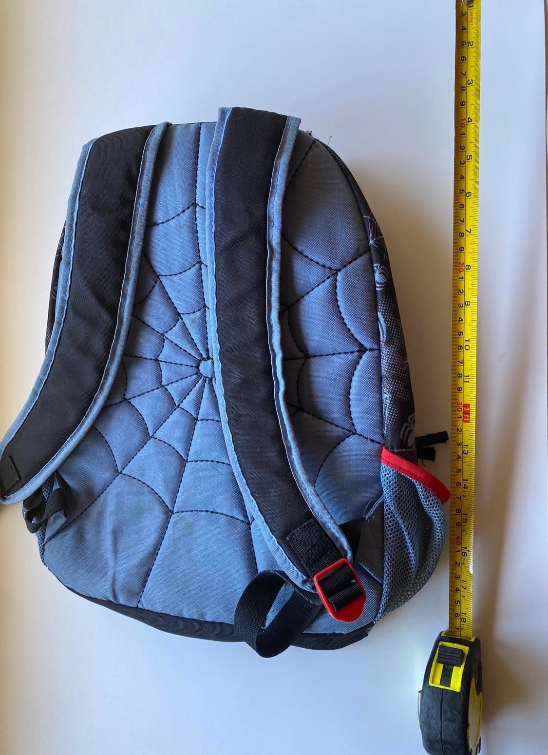 mochila MARVEL spyder man