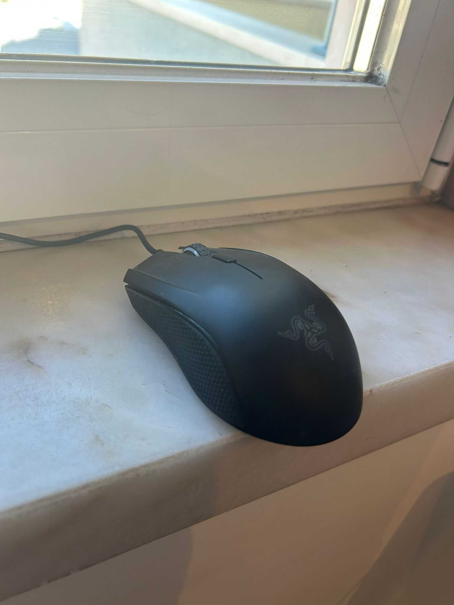 Rato Gaming Razer com Fio DeathAdder Essential