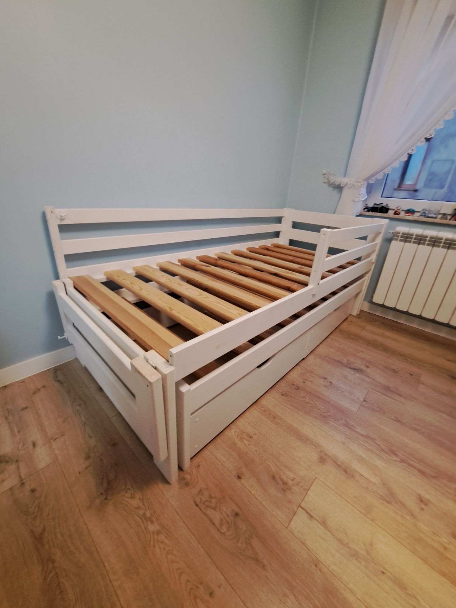 Łóżko dziecięce rozkładane na dwie osoby 180x80+80 plus komoda gratis
