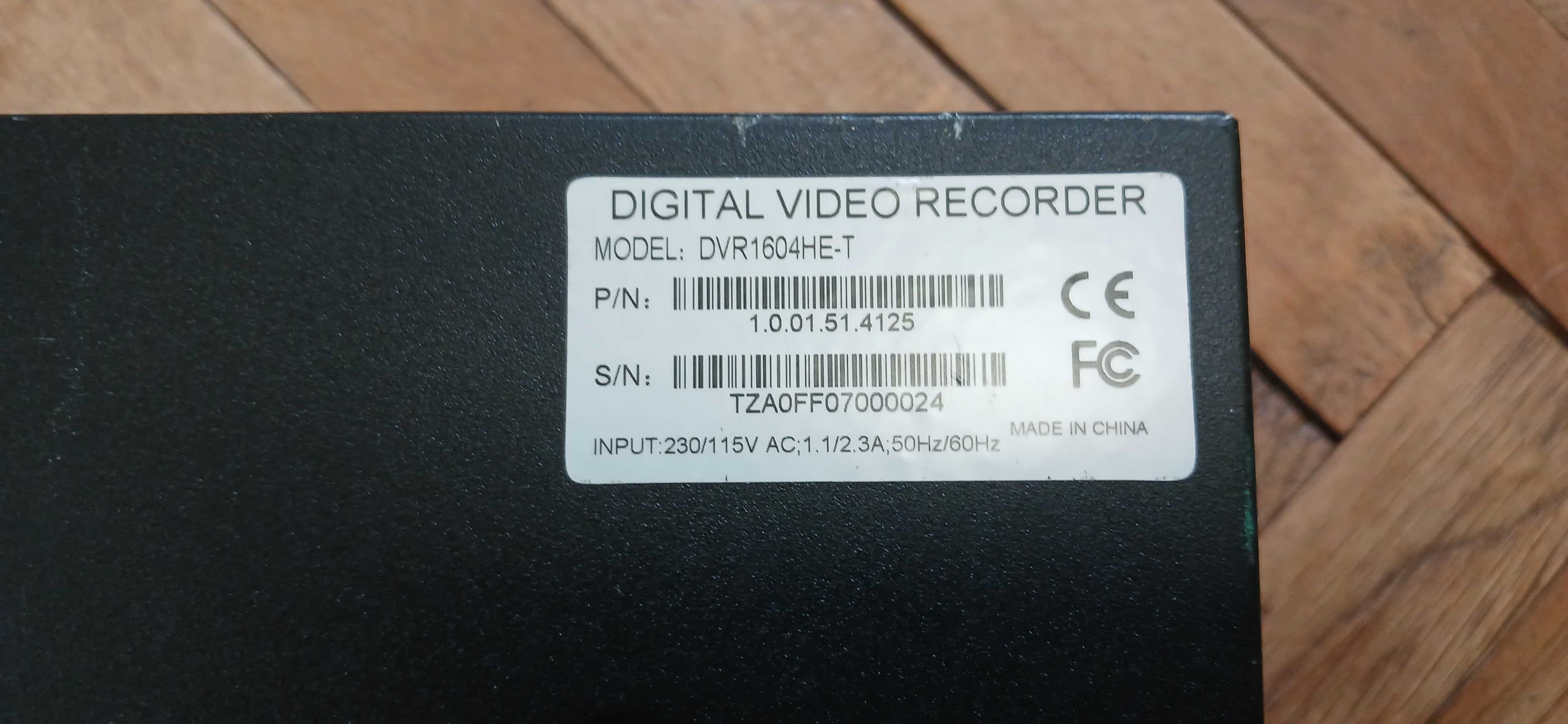 Відеореєстратор DAHUA DVR1604HE-T