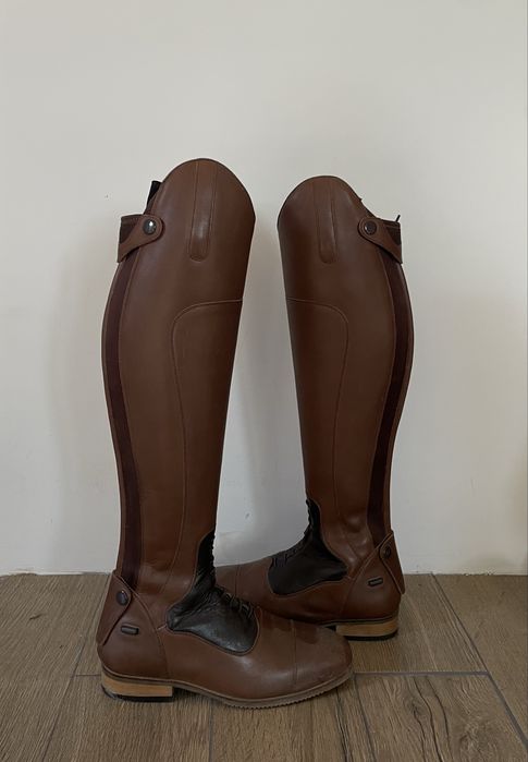 brązowe ujeżdżeniowe oficerki jeździeckie na wysoką łydkę slim