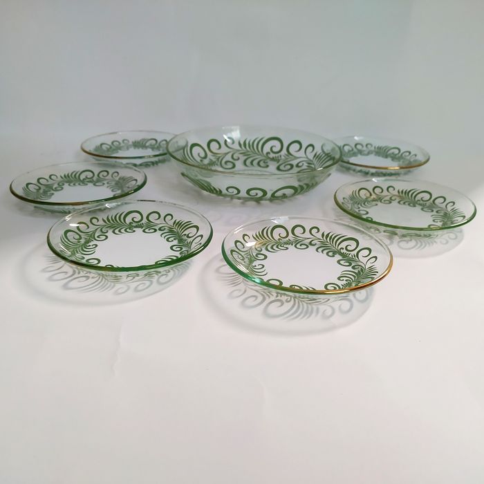 Miseczka, talerzyki, postawski pod szklanki 60-te lata