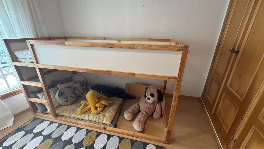 Cama crianca ikea - como nova com colchão
