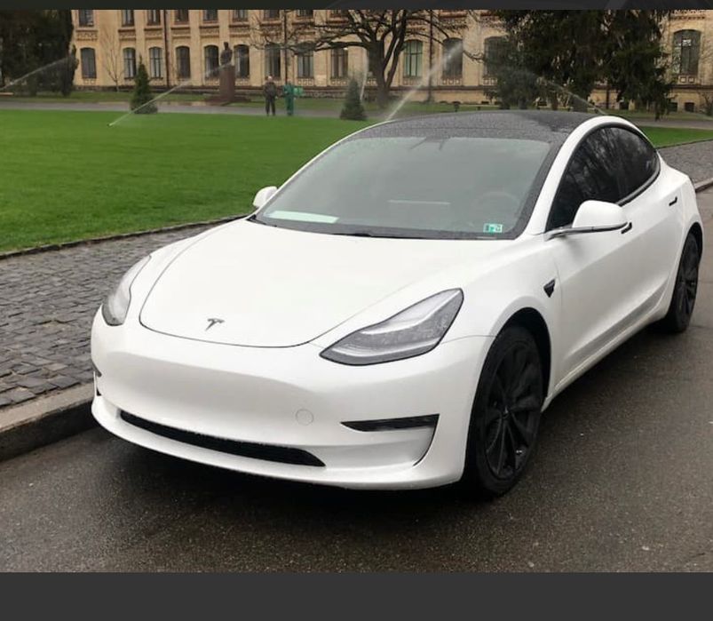 Аренда Тесла 3 2020 75кв