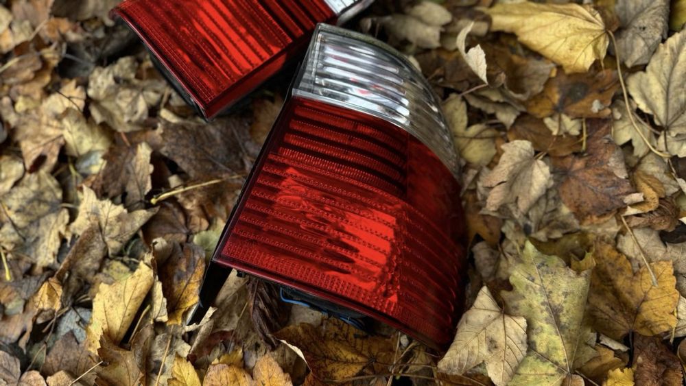 Стопи Задні фанарі БМВ Е39 універсал стопи в кузов фари бмв е39 Шрот