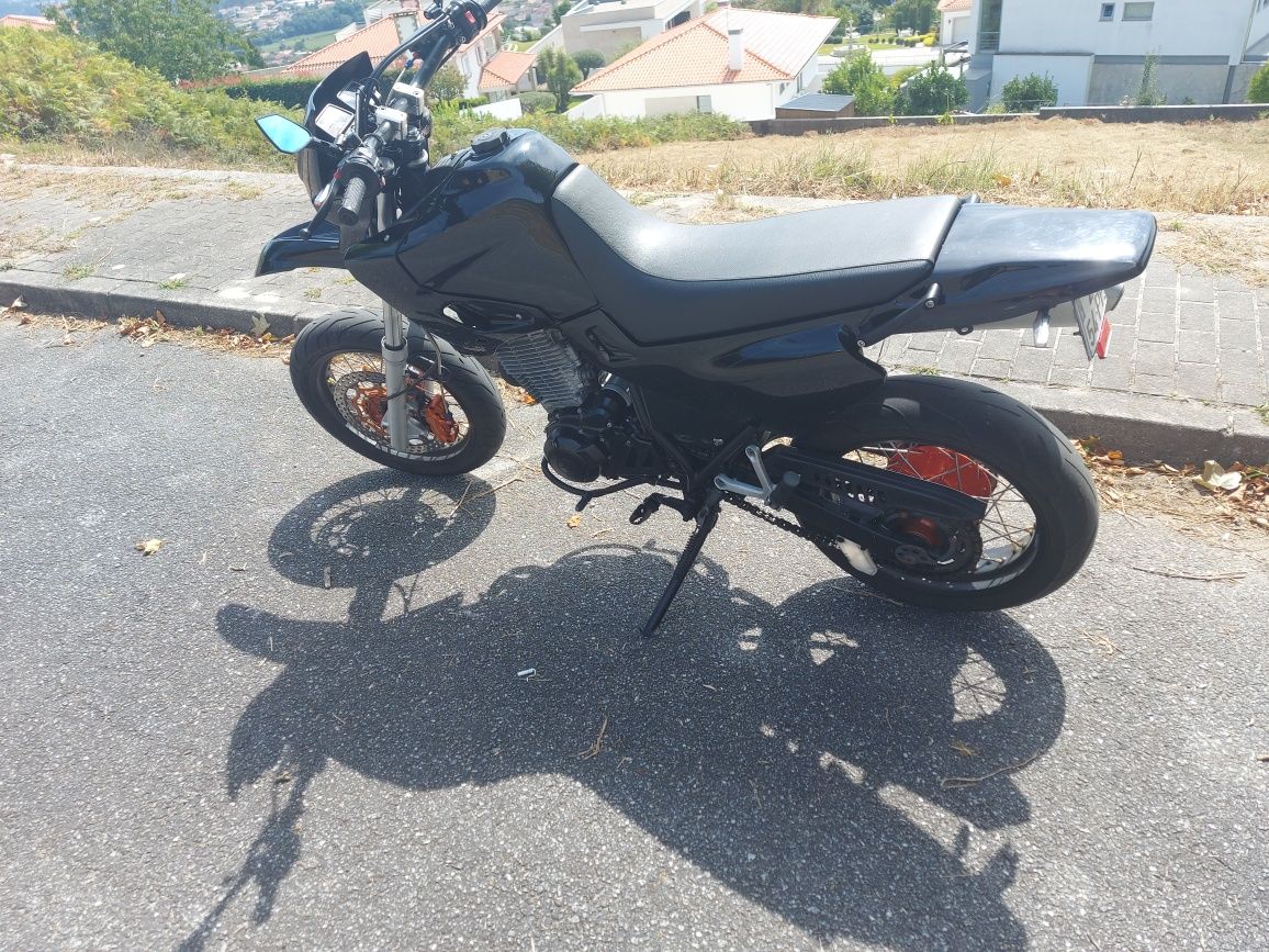 Yamaha xt 600E ano 2000