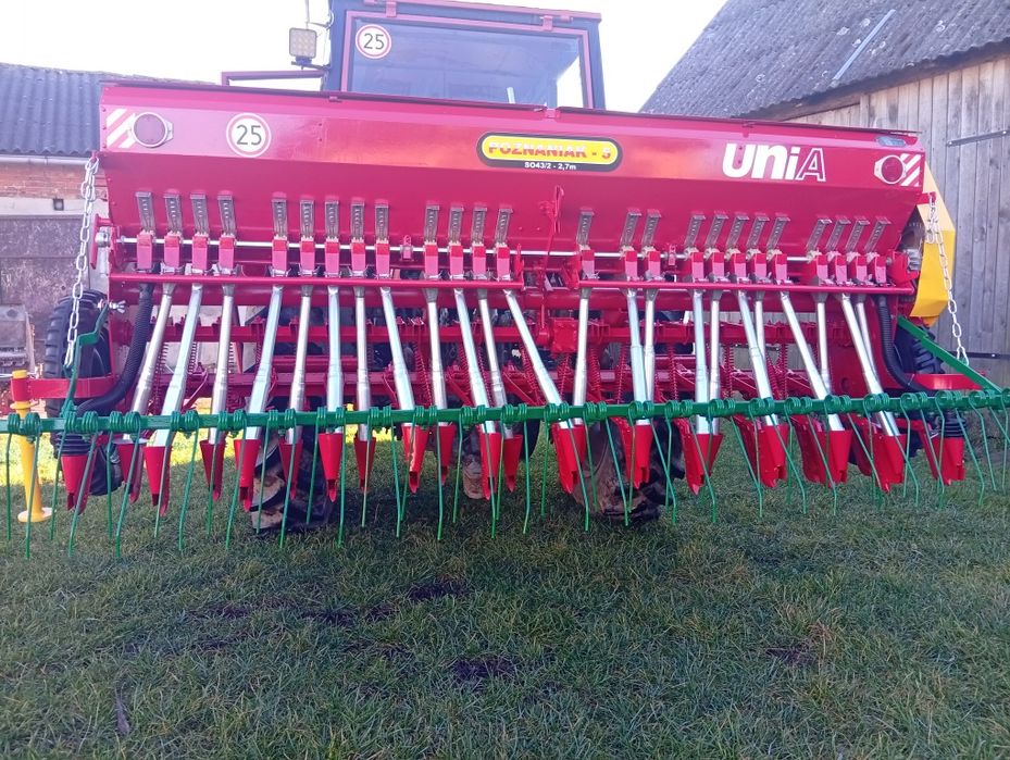 Siewnik Poznaniak 2 .7 m docisk centralny nowy typ