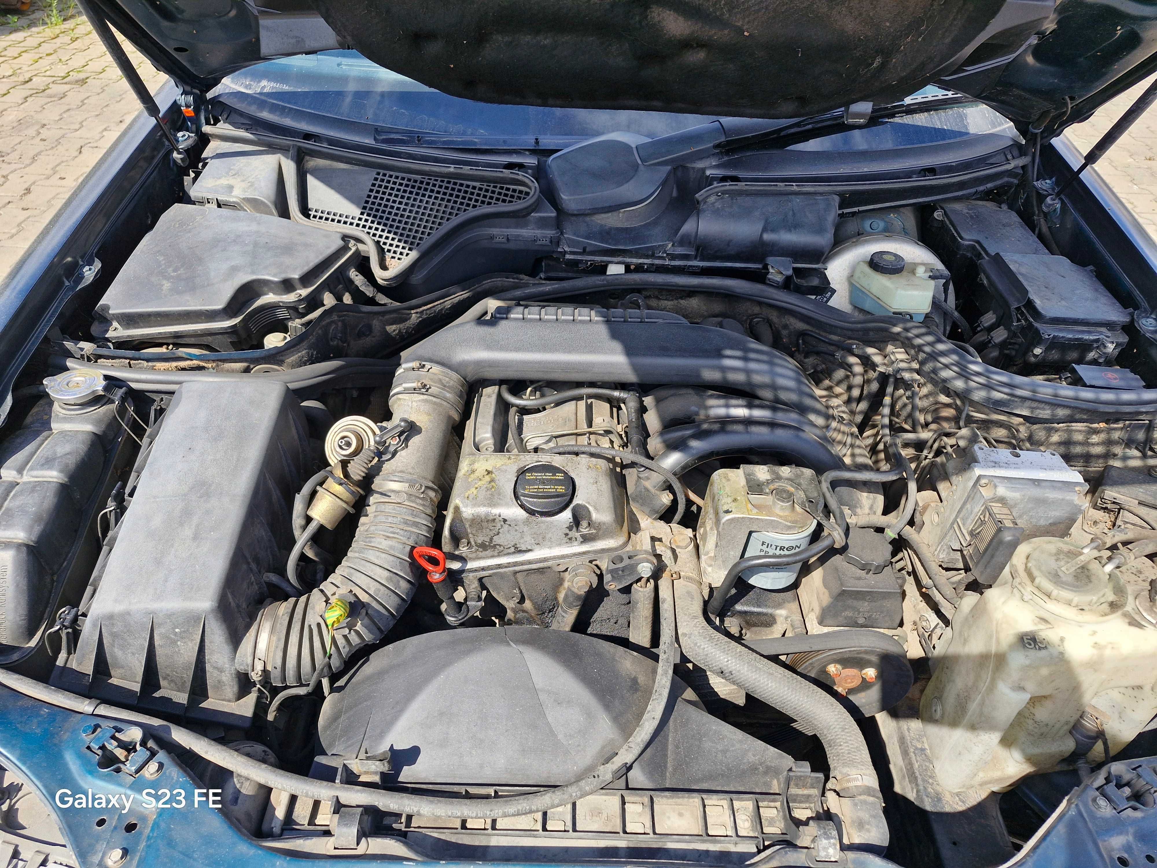 Mercedes-Benz E-Klass W210 2.2 diesel 95KM w całości na części #532