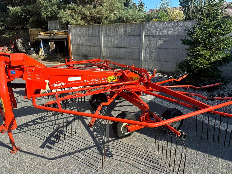 Zgrabiarka karuzelowa Kuhn masterdrive 4321 GM
