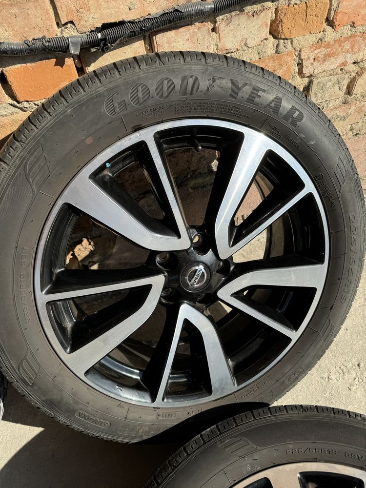 Nissan Rogue X- Trail T32 Диски з резиною GoodYear 225/55 R19 РАЗБОРКА