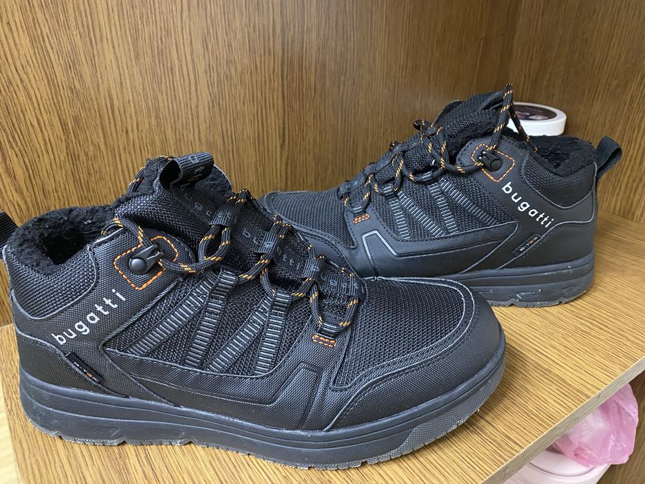 Чоловічі черевики Bugatti 42р