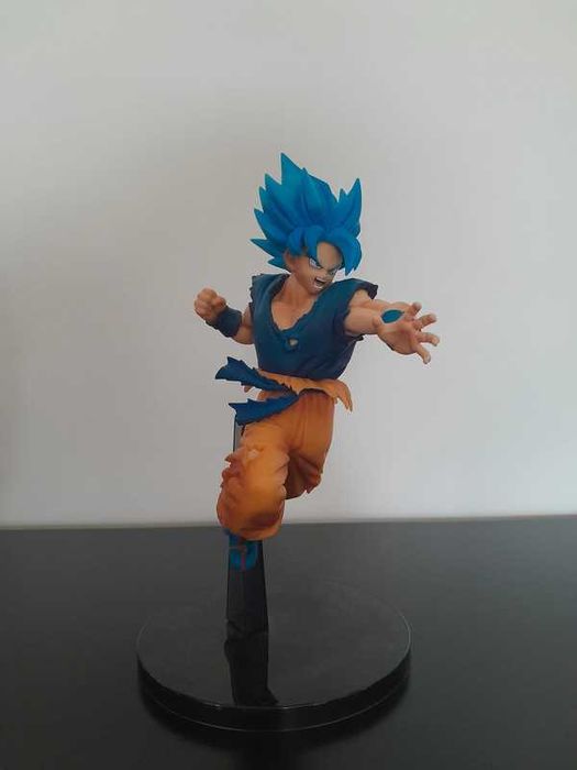 Figura Dragon Ball Super: Super Saiyan Blue Goku Ultimate Soldiers.