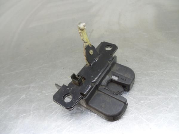 Fechadura / fecho da mala VOLKSWAGEN Golf IV (1J1)
